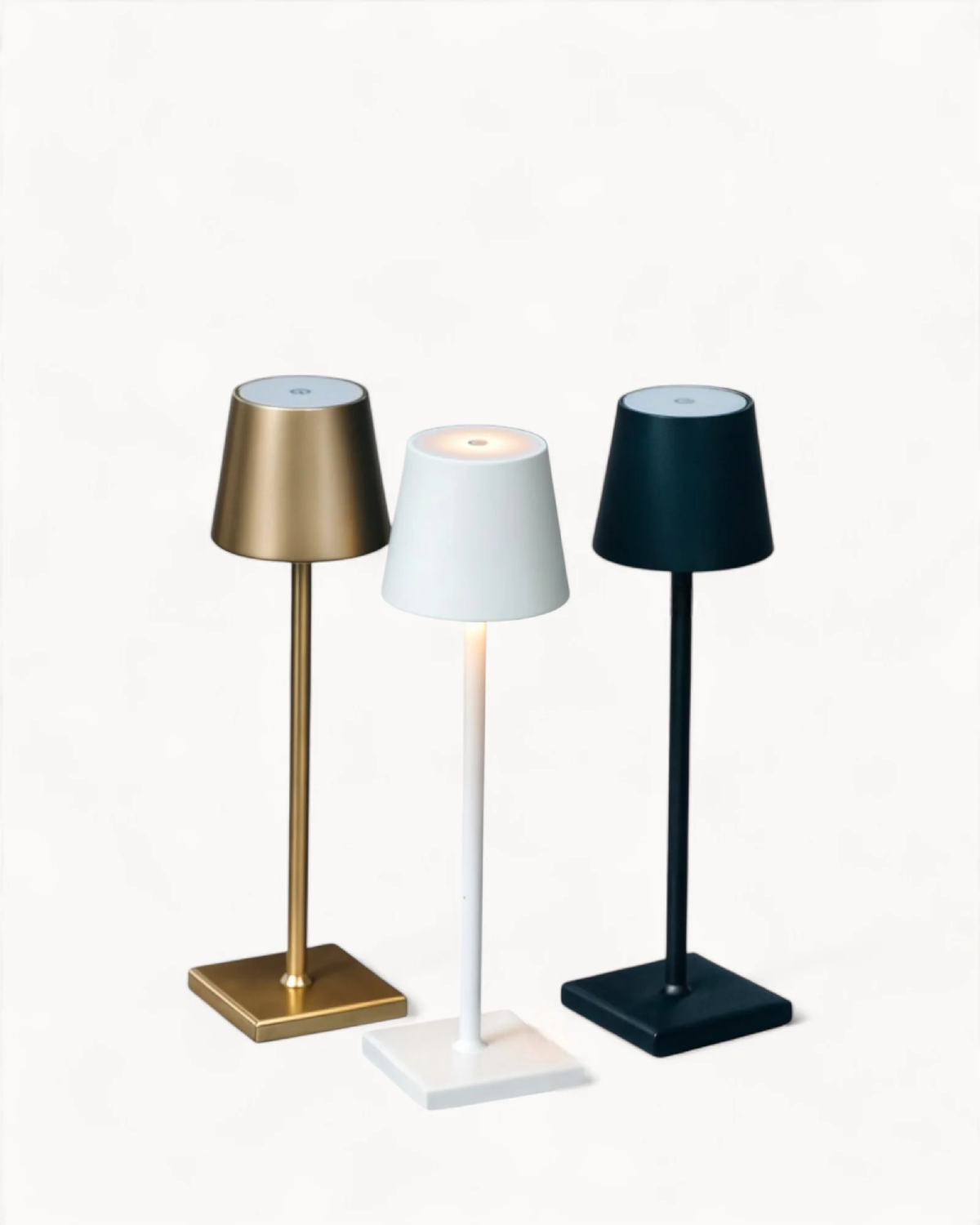 Schlanke Tischlampe Kegelschirm – Gezielter Lichtstrahl mit Stimmungsvollem Glanz