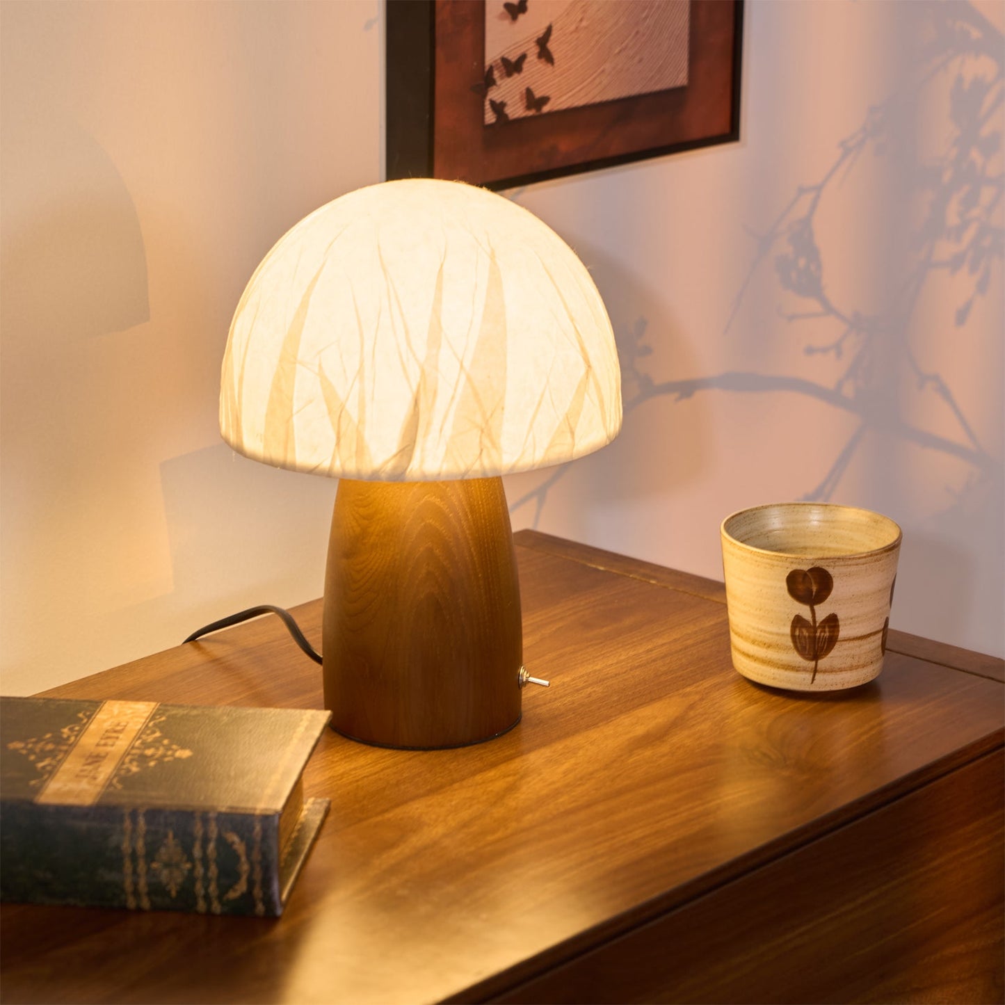 **ALICE PILZ TISCHLAMPE – Elegantes Design mit Klassischer Form** 5