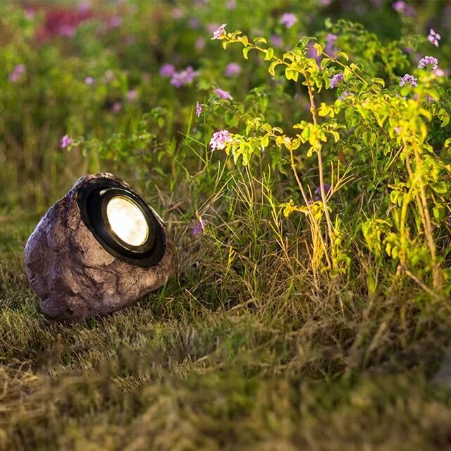 AURELINE Solar Außenlampe – Realistische Steinoptik mit Warmem Licht 4