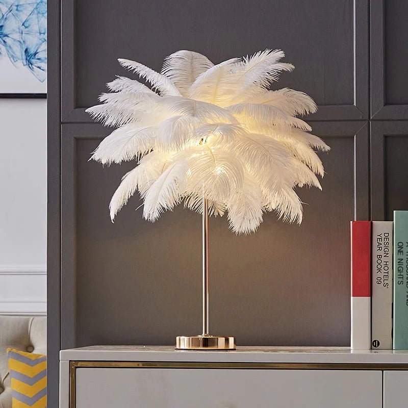 Art Deco Feder Gold Tischlampe – Stilvolles Design mit Warmem Licht 3