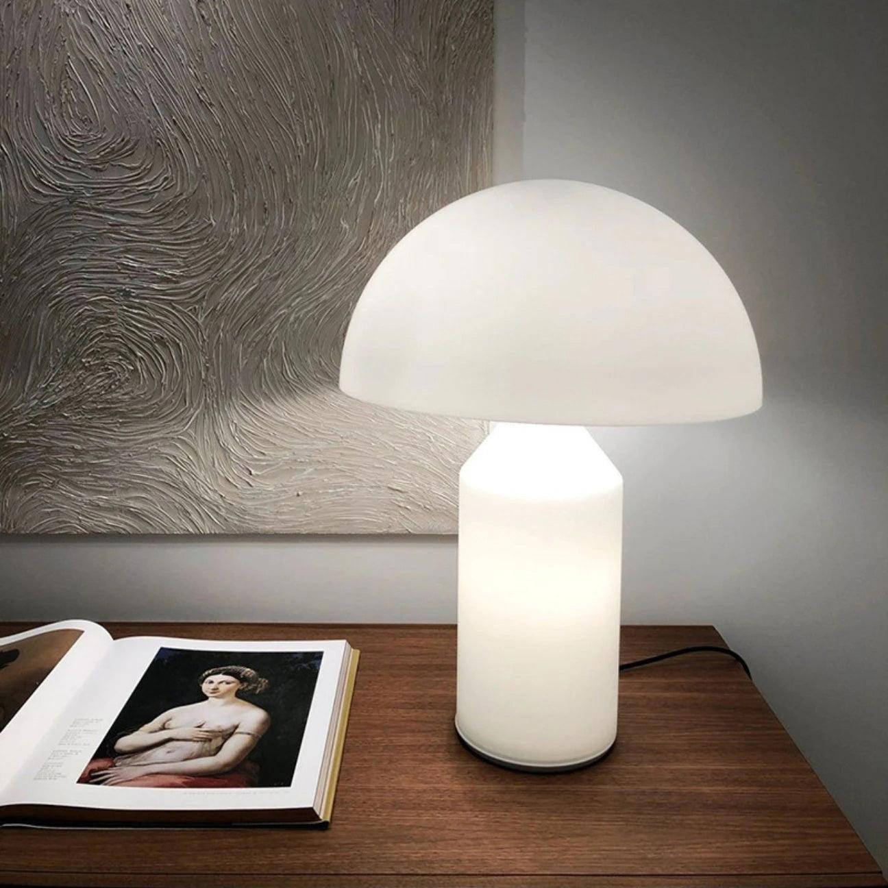 **Atollo Glas Tischlampe – Elegante Geometrische Formen für Ihr Zuhause** 8