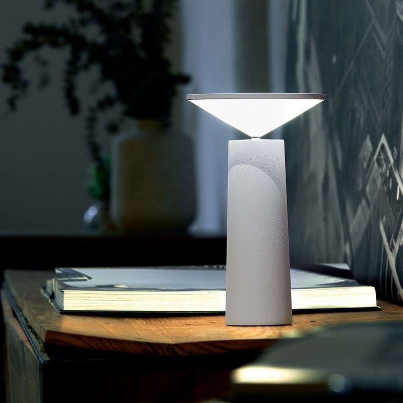 Aurora Tischlampe Dimmbar – Elegantes Design für Stilvolle Räume 7