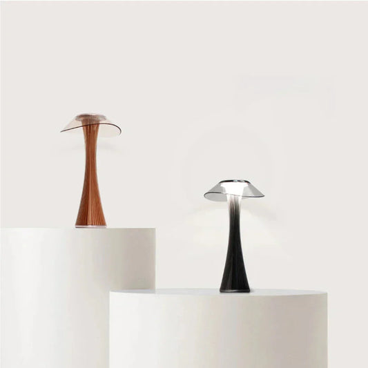 BrillianceWave LED-Schreibtischlampe – Elegantes Licht Für Ihren Arbeitsplatz 1