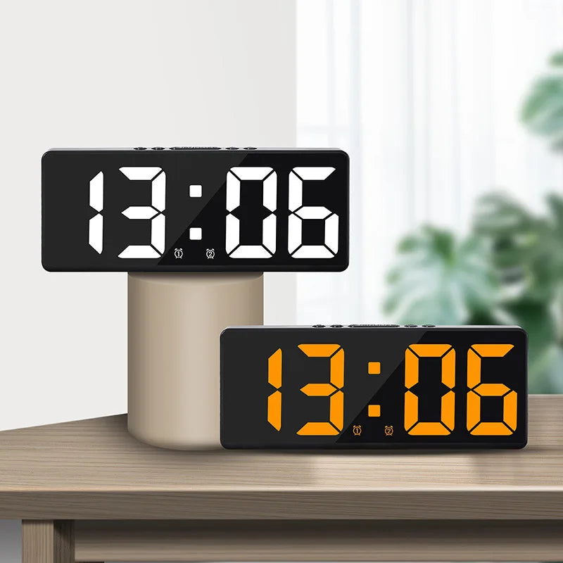 EINFACHE LED-UHR – Praktische Lösung für Müheloses Ablesen 2