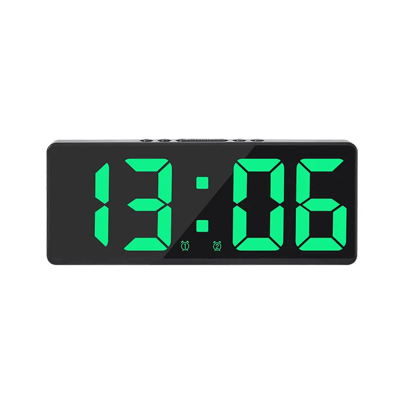 EINFACHE LED-UHR – Praktische Lösung für Müheloses Ablesen 9