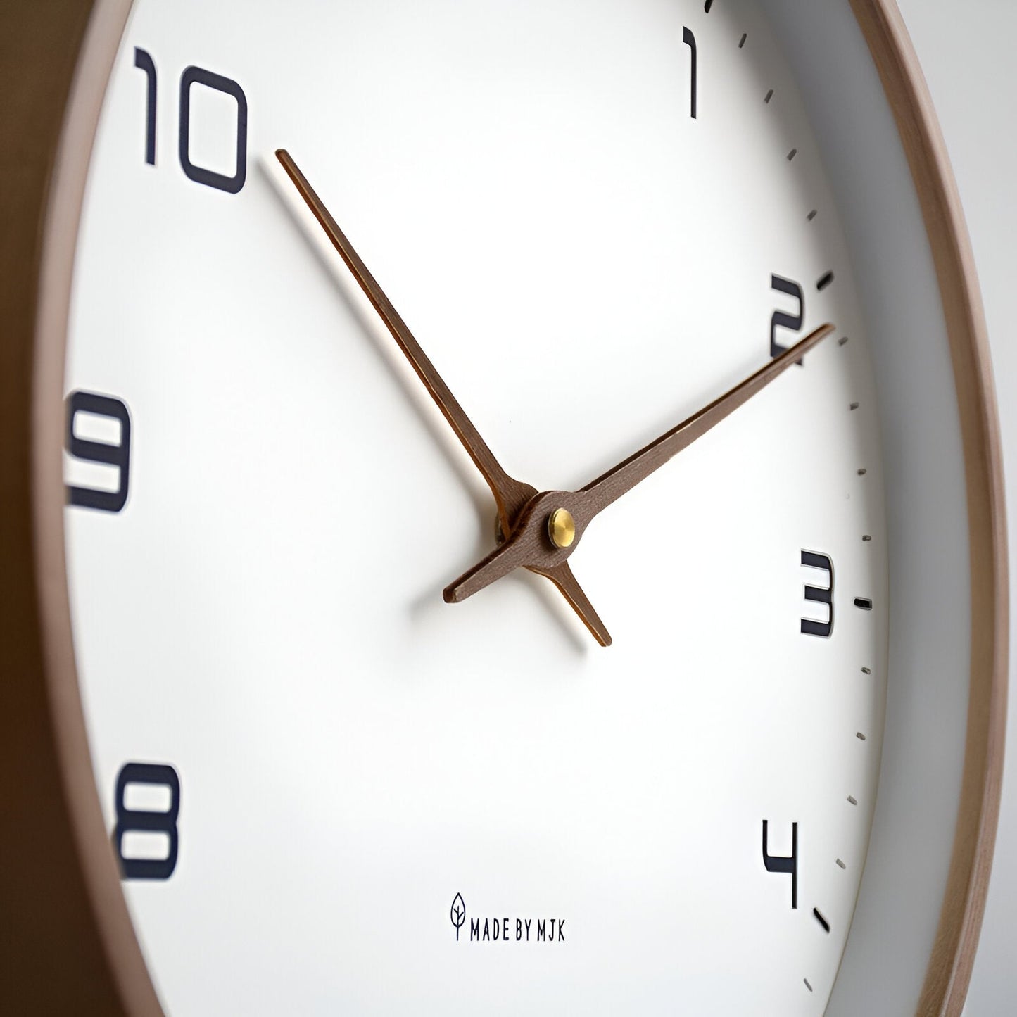 Elegante Holz Wanduhr 30 cm – Stilvolles Design für Jeden Raum 3
