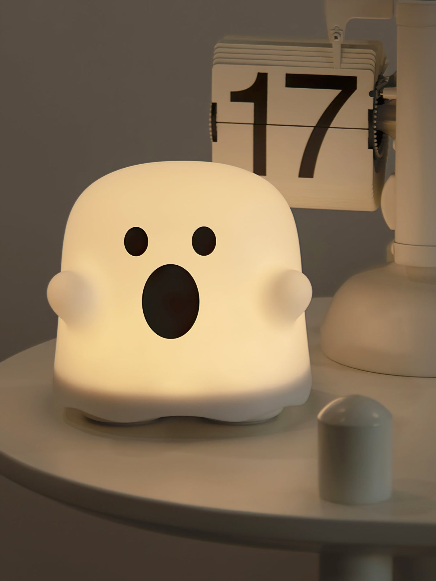 **Ghost-Tischlampe Mit Eingebautem Akku – Elegantes Lichtdesign Für Stilvolle Räume** 4