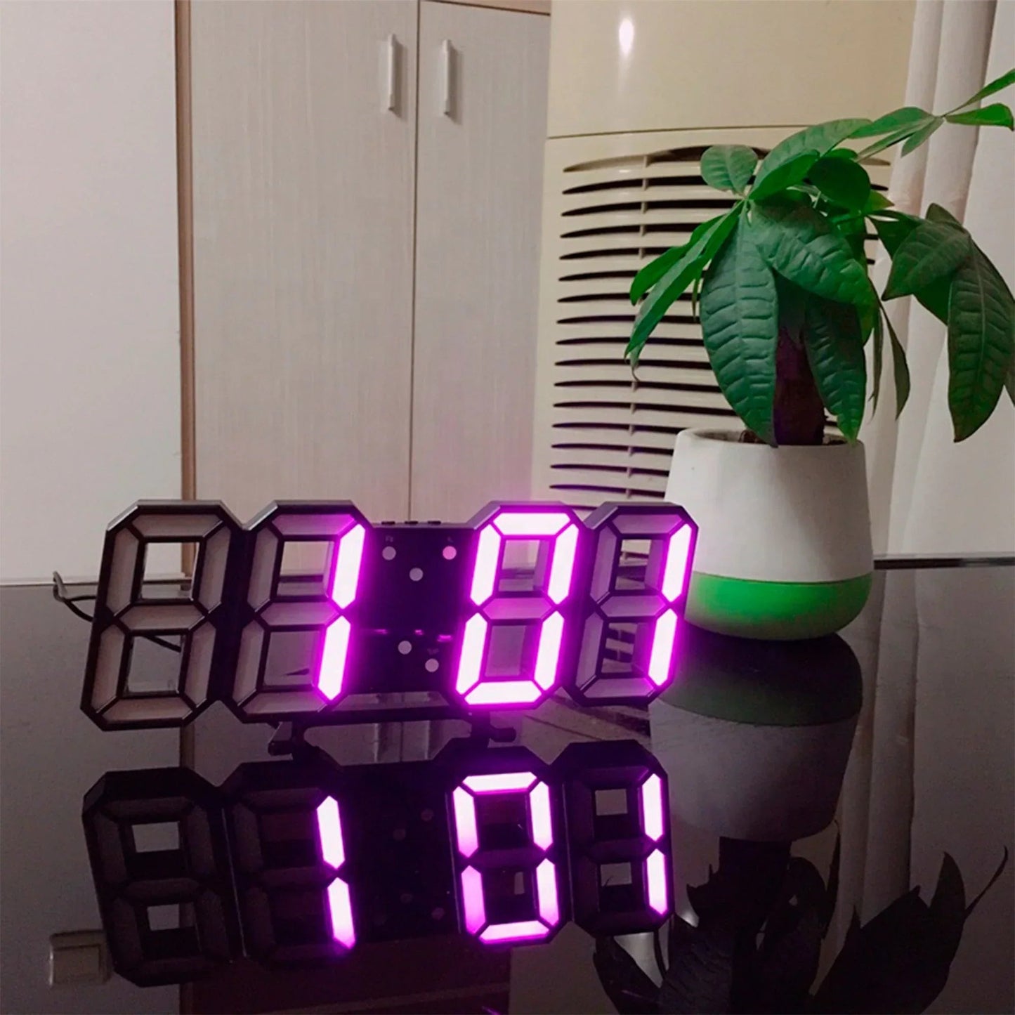 GlowTime 3D LED Wanduhr – Stilvolles Design Mit Anpassbarer Beleuchtung 5