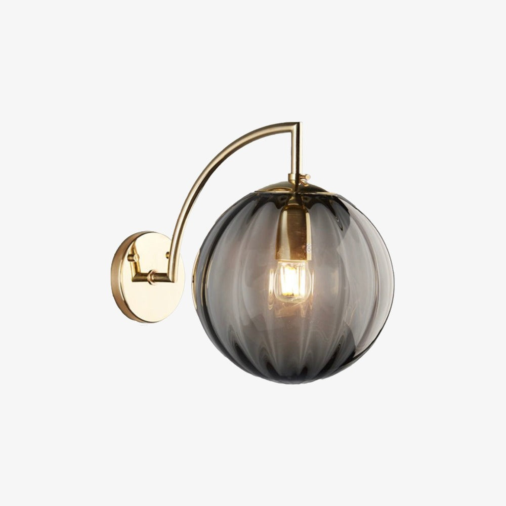 Goldene LED-Wandleuchte Mit Rauchglaskugel – Stilvolles Ambiente Für Elegante Räume 0