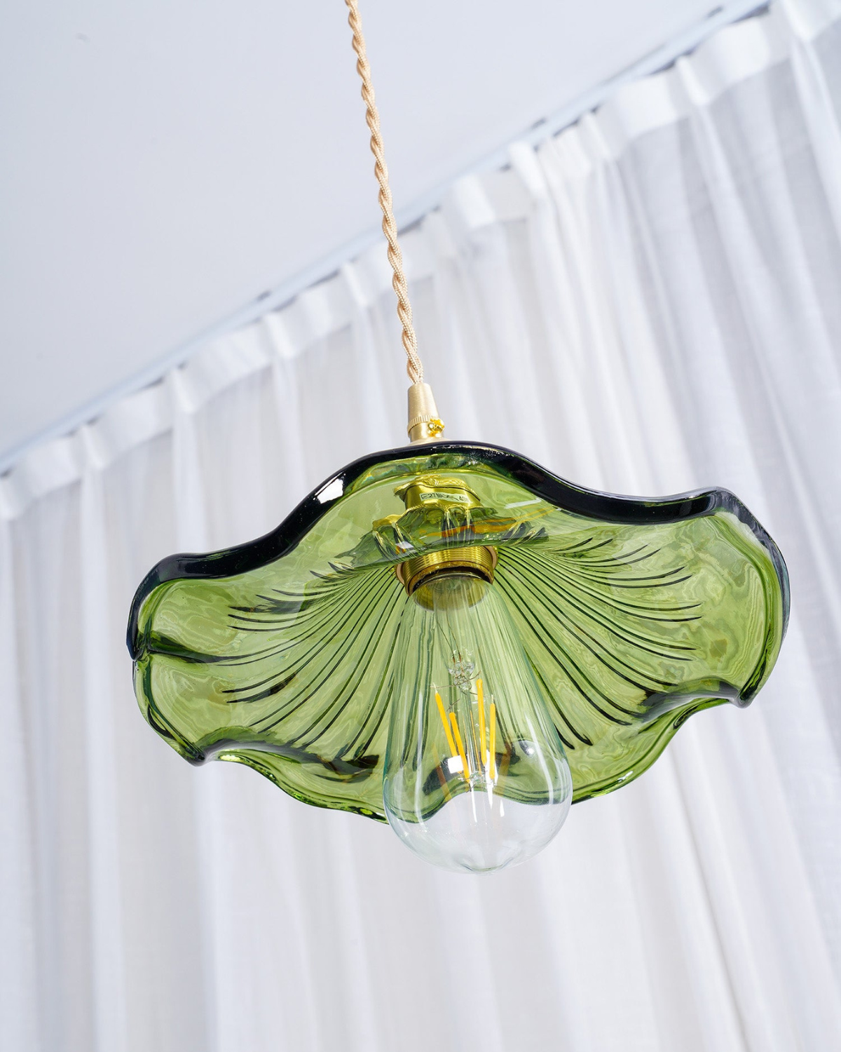 Vintage Hängelampe Fleurie – Vintage-Blütenform für Warme Atmosphäre