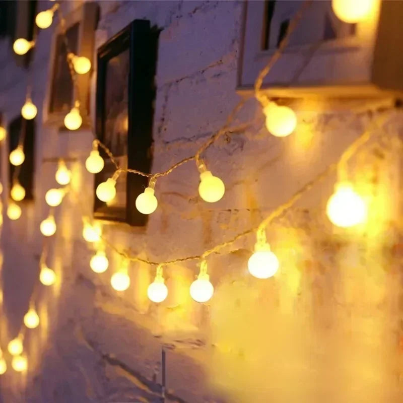 LED-Ball Lichterkette – Magische Atmosphäre Für Gartenpartys 4