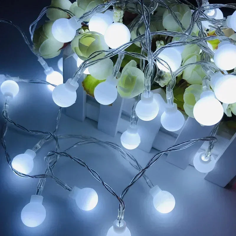 LED-Ball Lichterkette – Magische Atmosphäre Für Gartenpartys 6