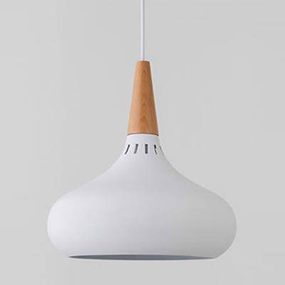 **LED-Pendelleuchte Metall und Holz – Stilvolle Beleuchtung für Ihr Zuhause** 9