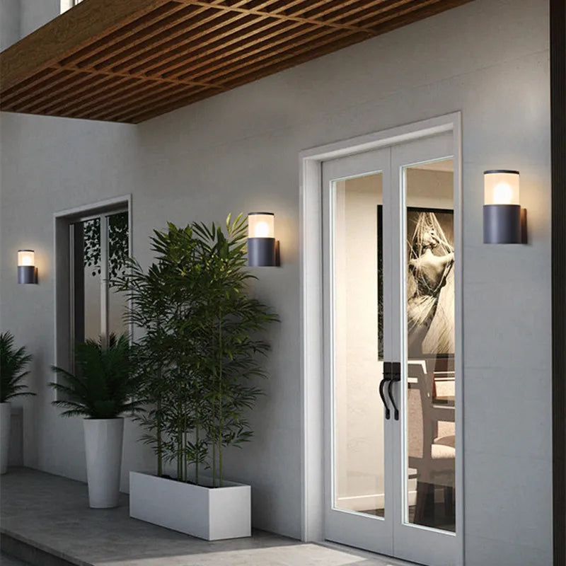 **LED-WANDLEUCHTE IM FREIEN – Wasserdichte Gartenbeleuchtung für Stil und Sicherheit** 2