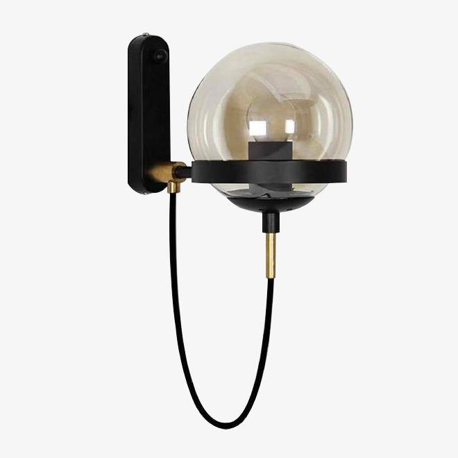 LED-Wandleuchte Aus Metall Und Glaskugel – Stilvolles Licht Für Elegante Räume 3