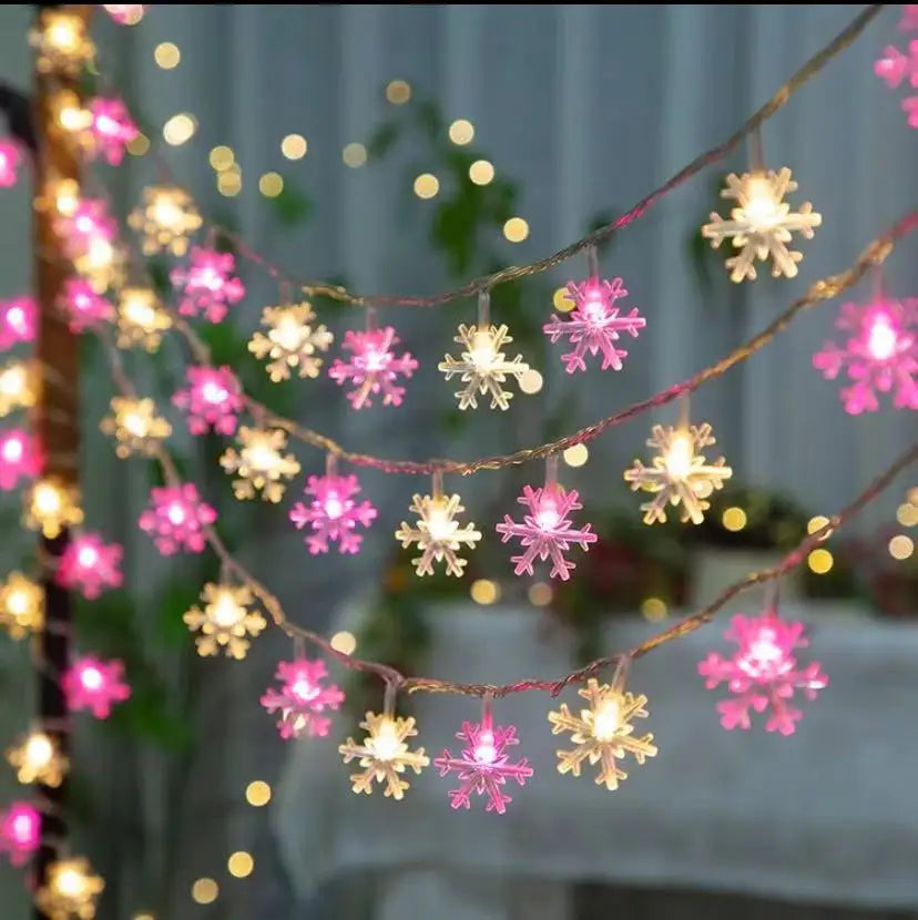 LED Lichterkette Schneeflocken – Festliche Beleuchtung für Drinnen und Draußen 1