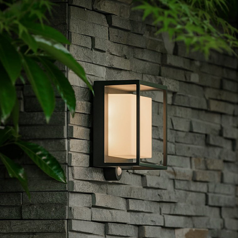 LYNORA Solar Wandlampe – Stilvolles Design Mit Bewegungsensor Für Außenbereiche 3
