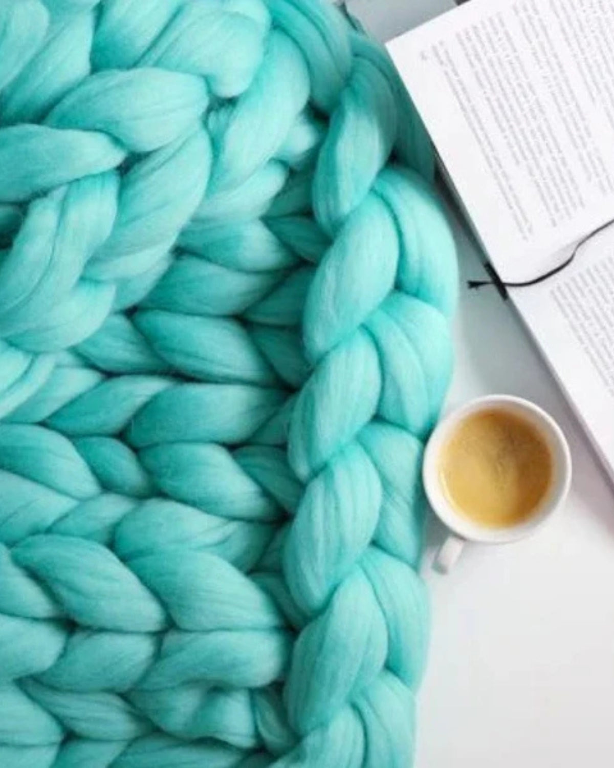 La Maille Majestueuse – Handgefertigte Kuscheldecke für Ultimative Eleganz 12