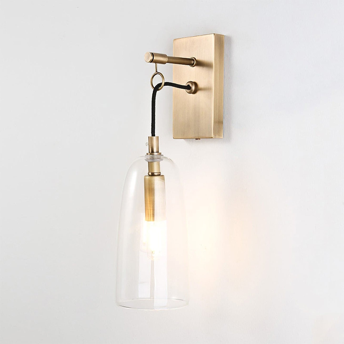 Lure Wandlampe – Stilvolle Beleuchtung für Elegante Räume 0