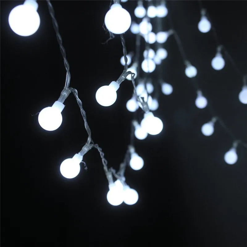 **Mehrfarbige LED-Kugel-Weihnachtsbeleuchtung** – Festliche Farben für Ihre Anlässe 4