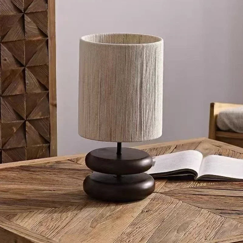 Moderne Japanische Holztischlampe – Handgefertigte Seilweblampe für Gemütliche Atmosphäre 3