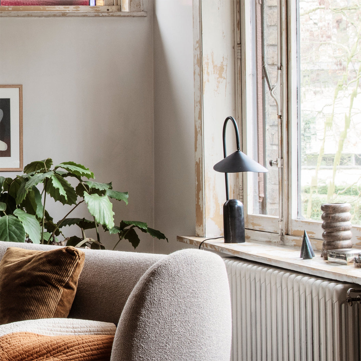 **Mono Tischlampe** – Elegantes Design mit Modernem Minimalismus 5