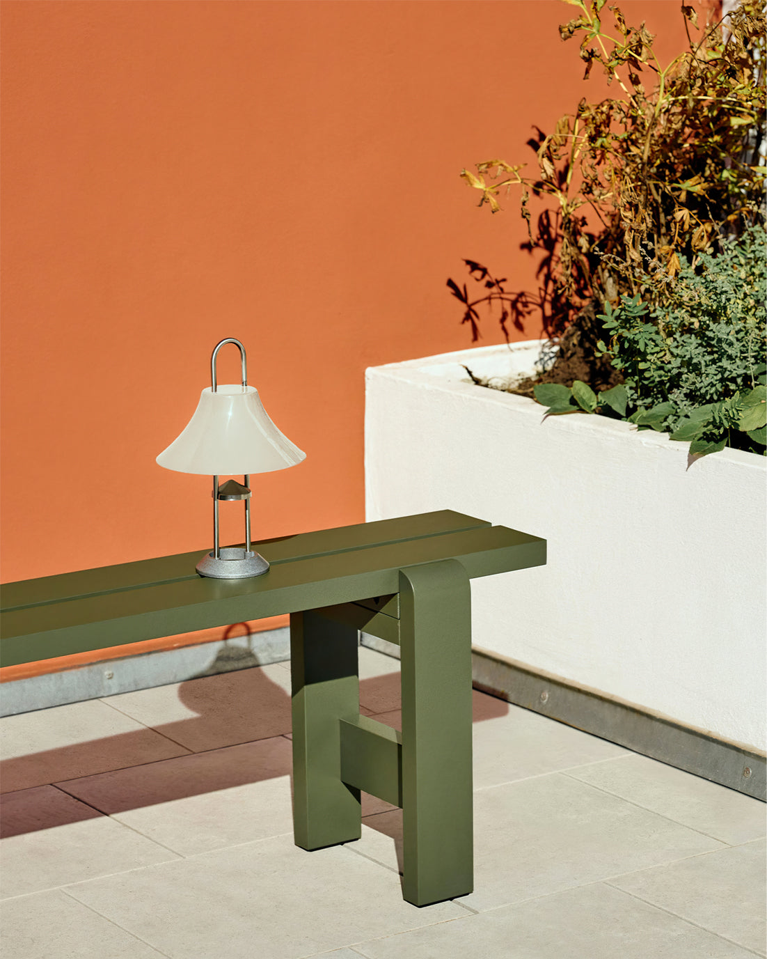 Mousqueton Outdoor-Tischlampe – Stilvolle Beleuchtung Für Drinnen Und Draußen 8