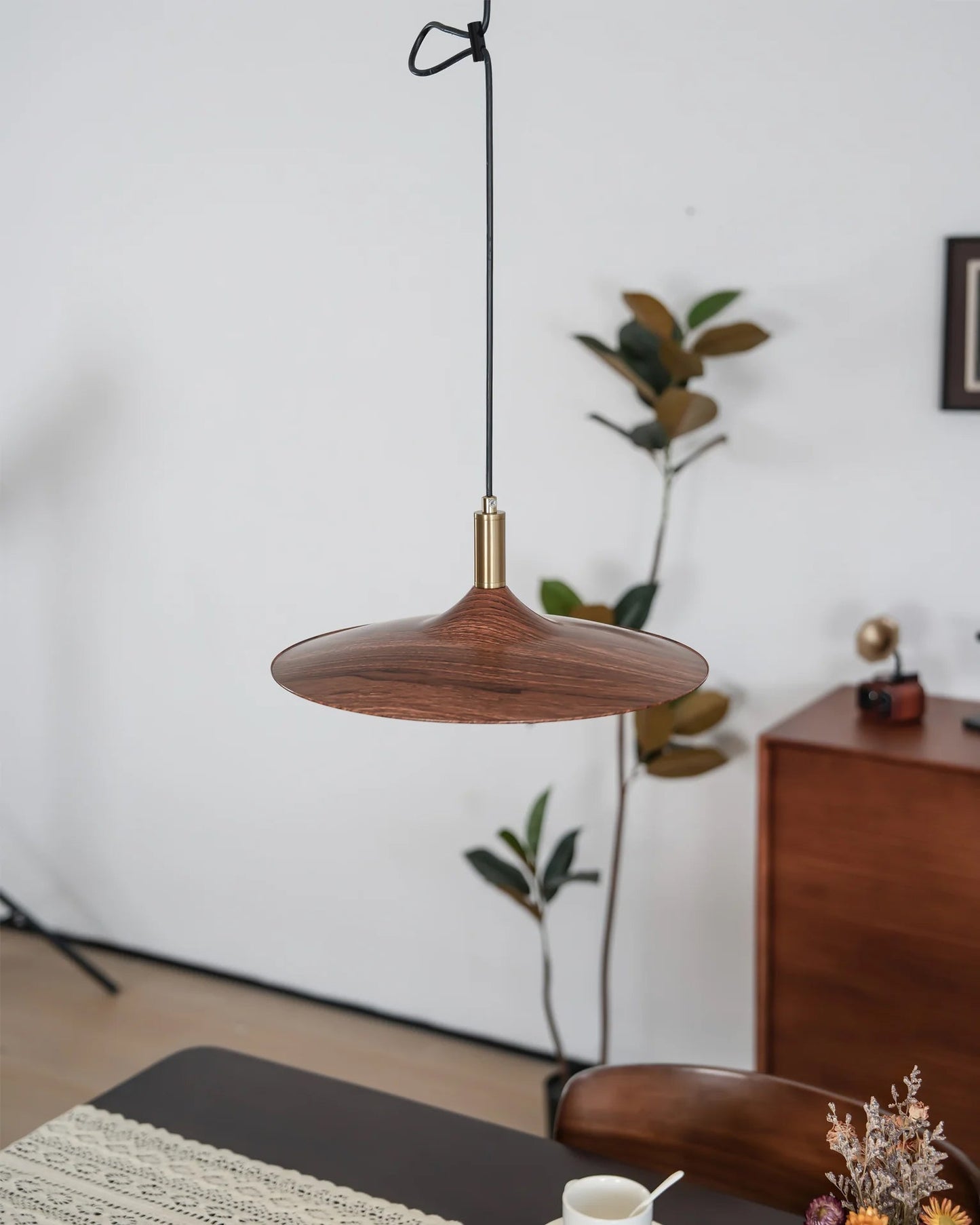 Nano Schwenkarm Pendelleuchte – Flexibles Lichtdesign für Ihren Essbereich 5