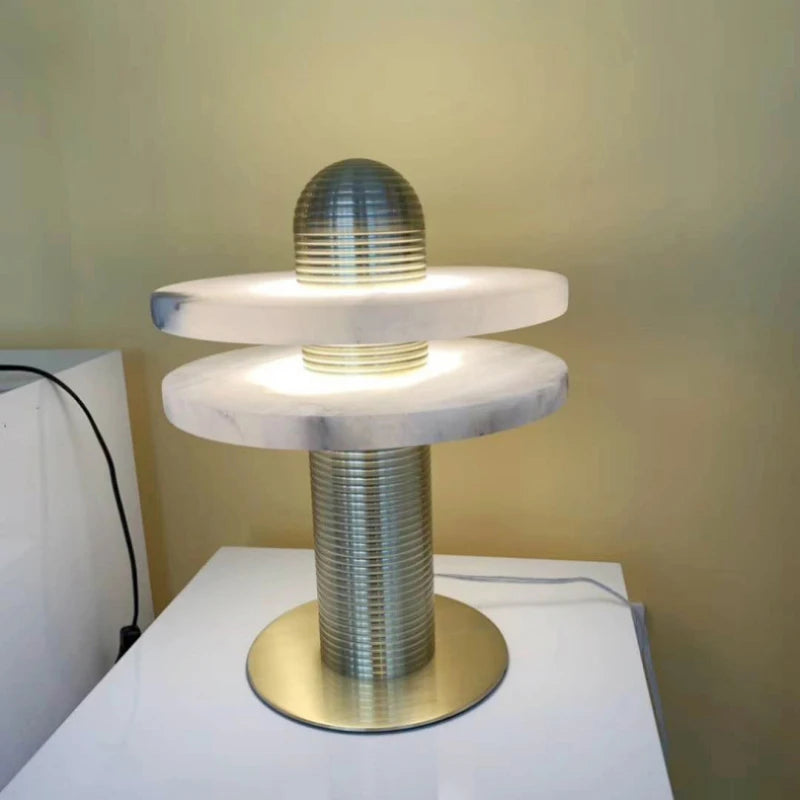**Nordic Designer Marmor Tischlampe** – Elegante Beleuchtung für Ihr Zuhause 4