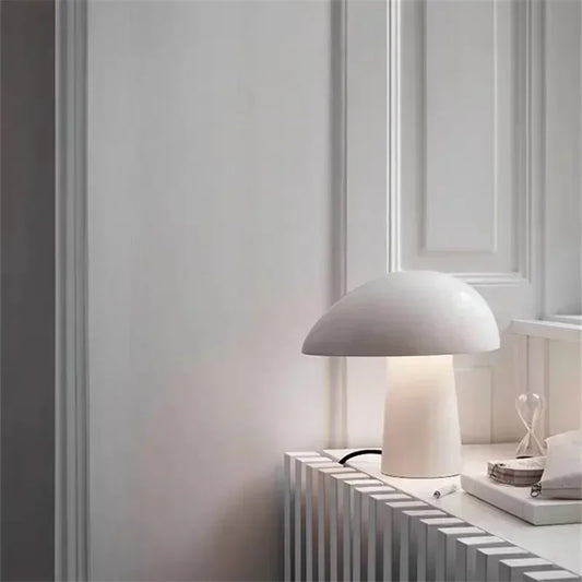 Nordic Kleine Tischlampe – Stilvolle LED-Beleuchtung für Gemütliche Abende 1