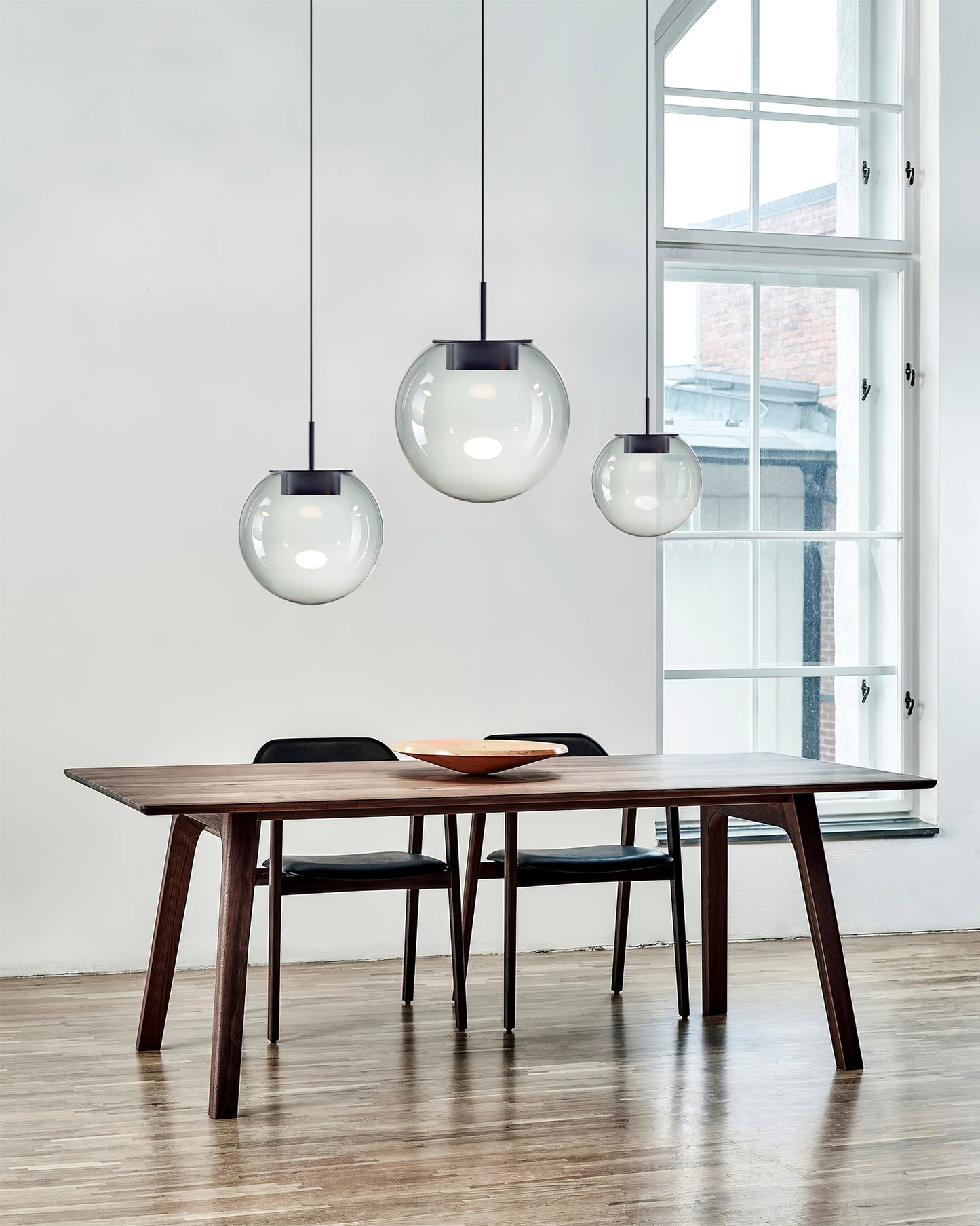 Orbis Pendelleuchte – Elegantes Design Mit Handgeblasenem Glas 4