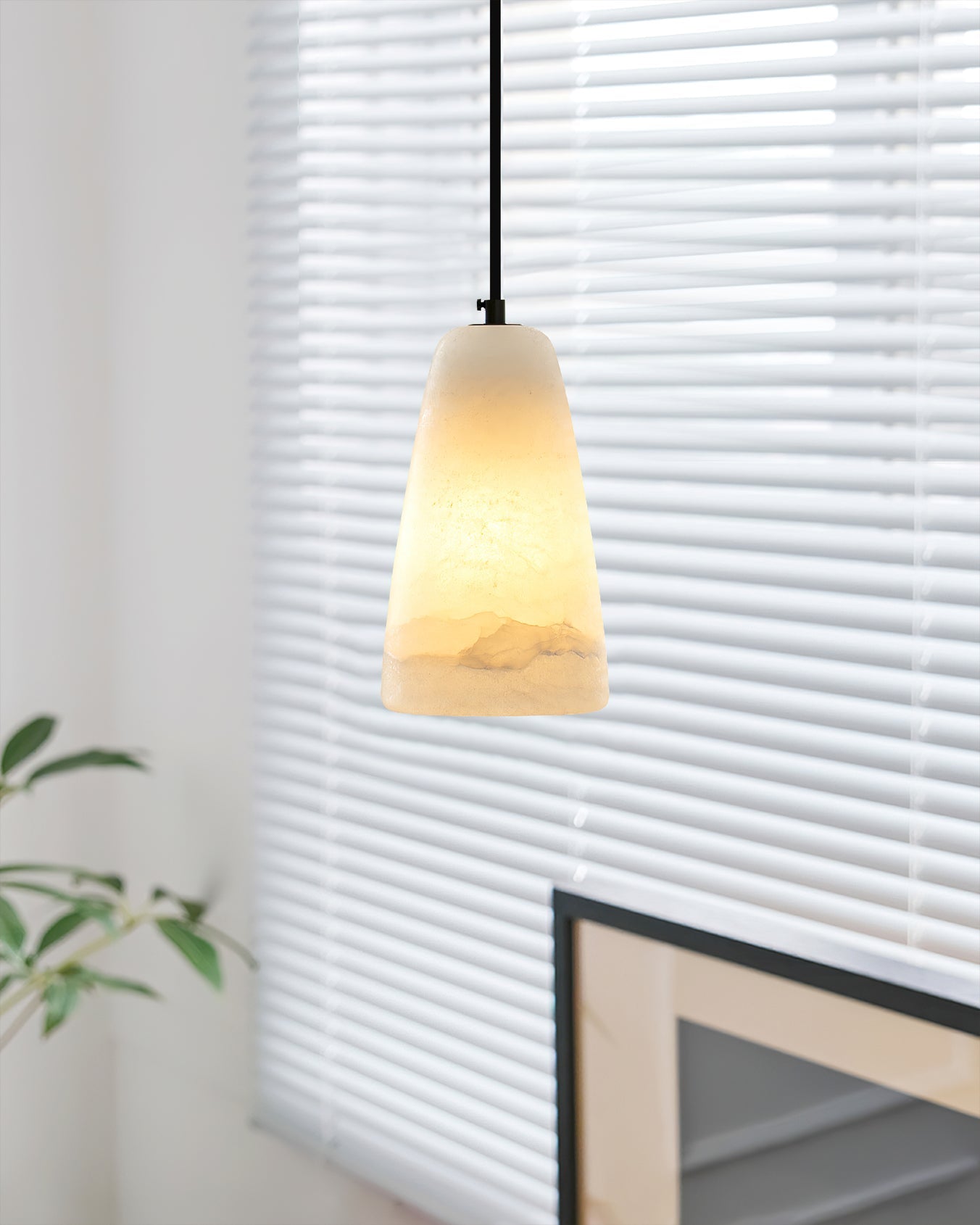 Pendelleuchte Glockenturm – Elegante Lichtquelle für Stilvolle Räume 5