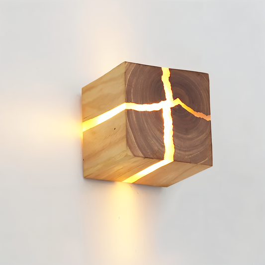 QuadCrackle Wandleuchte Holz – Künstlerisches Lichtspiel für Ihr Zuhause 1