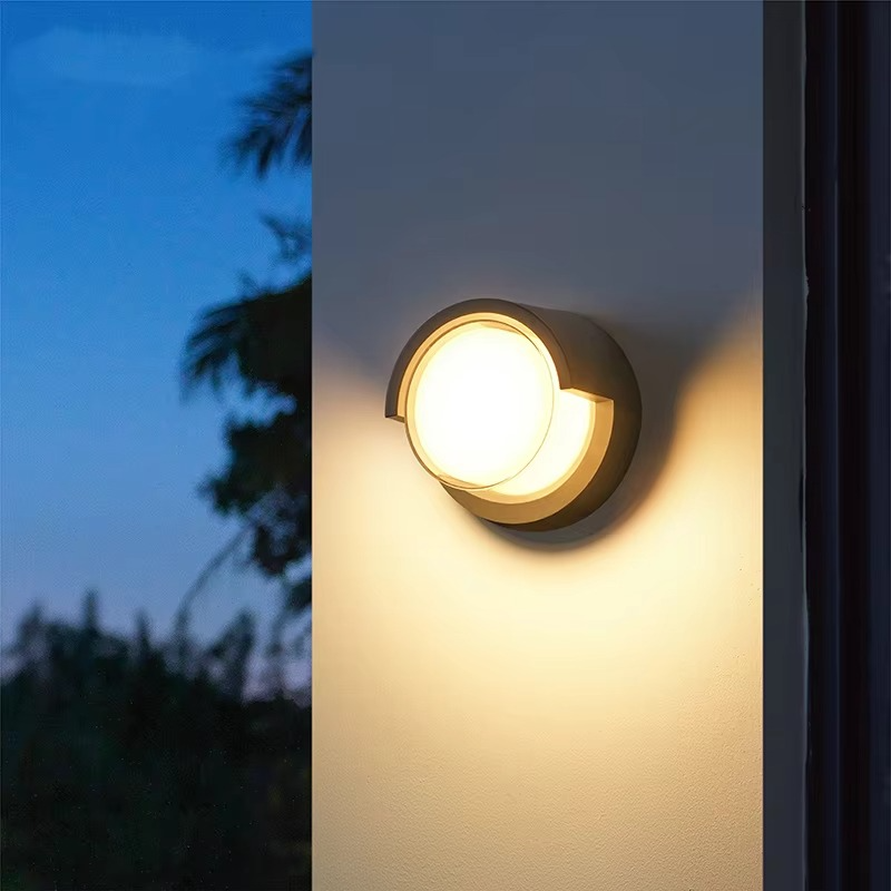 SOLVENA Außen Wandlampe – Elegante Geometrische Formen für Ihren Außenbereich 3