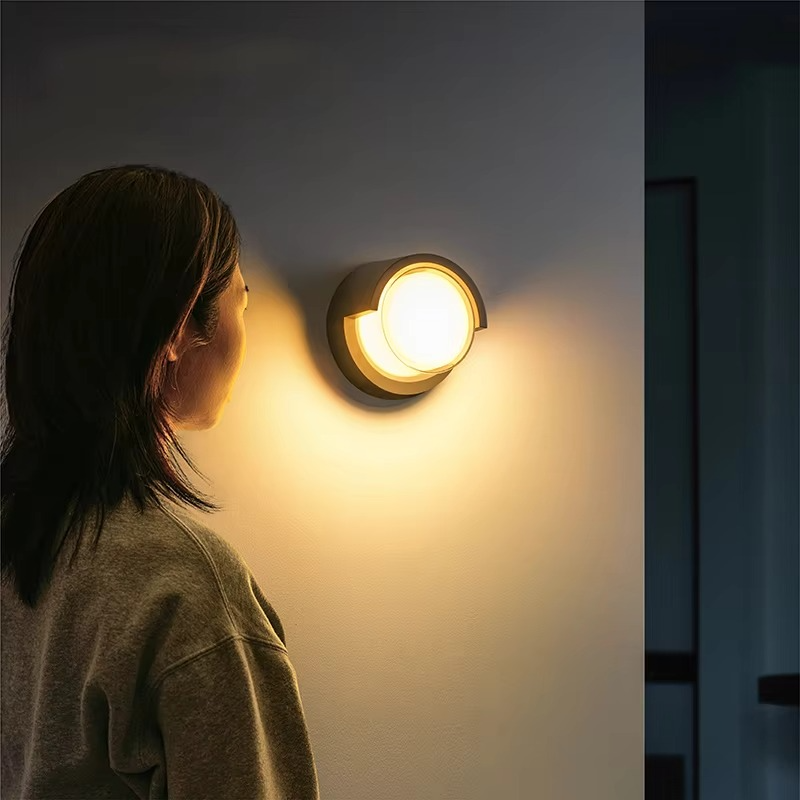 SOLVENA Außen Wandlampe – Elegante Geometrische Formen für Ihren Außenbereich 6
