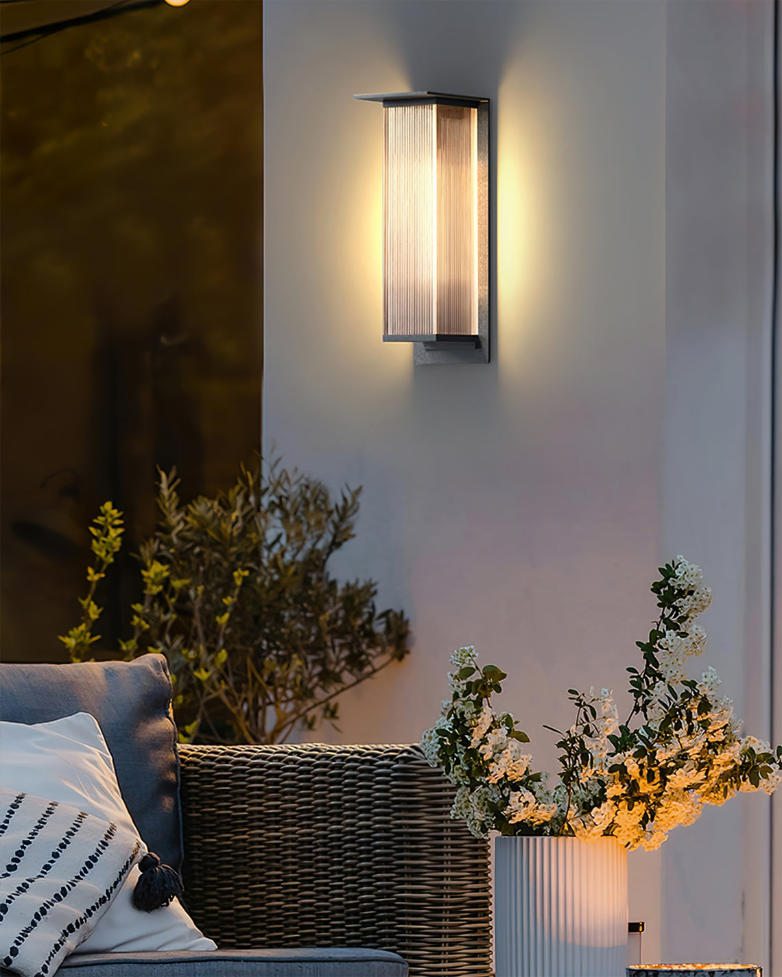 Serano Box Wandlampe Außen – Robuste Konstruktion mit Stil und Funktion 4