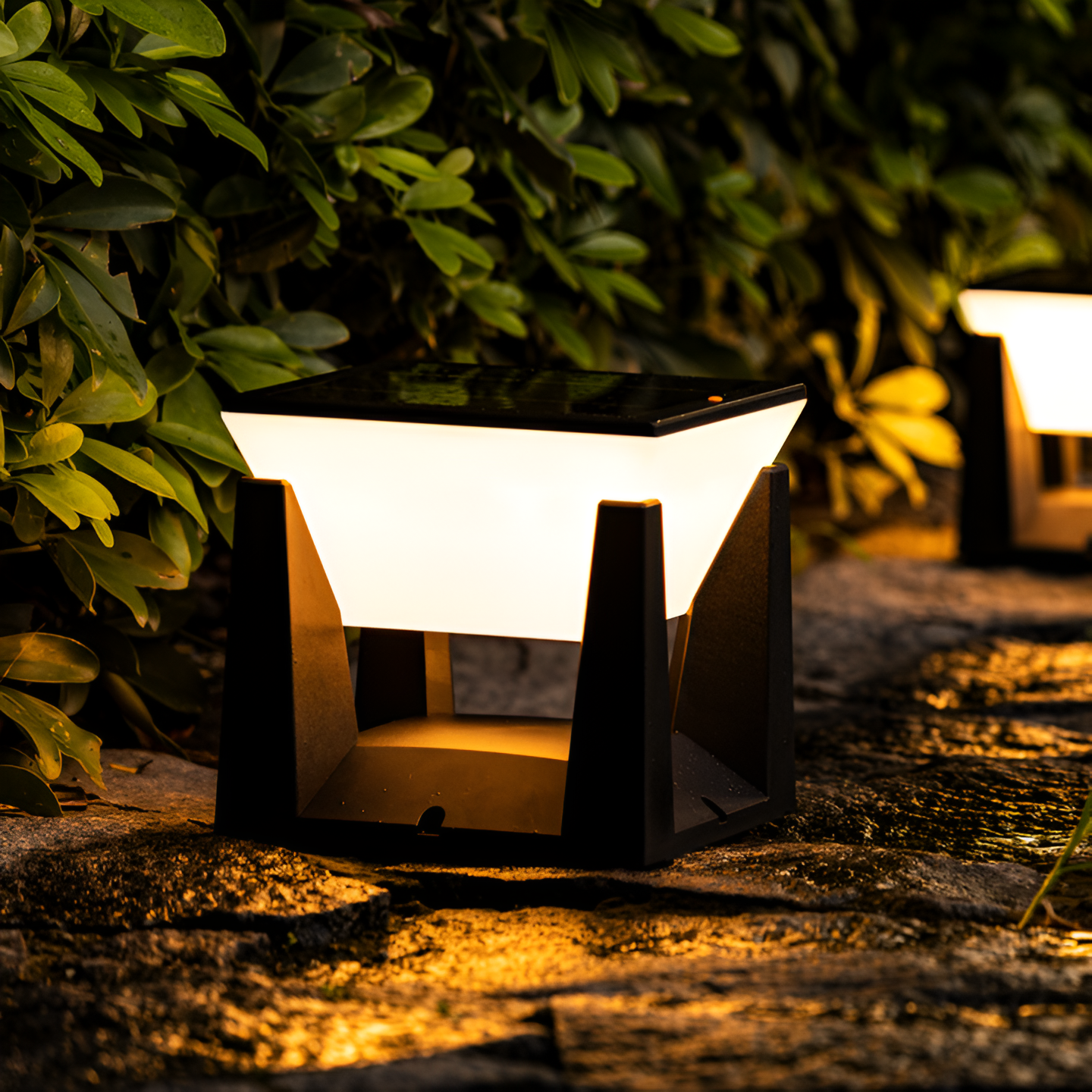 Serelith Solarlampe Schwarz Quadrat – Elegante Gartenbeleuchtung Mit Automatischer Dämmerungserkennung 6