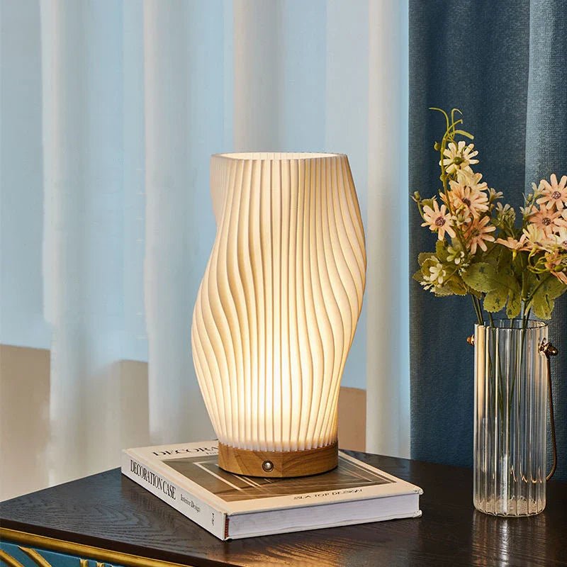 Serene Wavecrest Stehlampe – Wellenförmige Eleganz für Beruhigende Momente 4