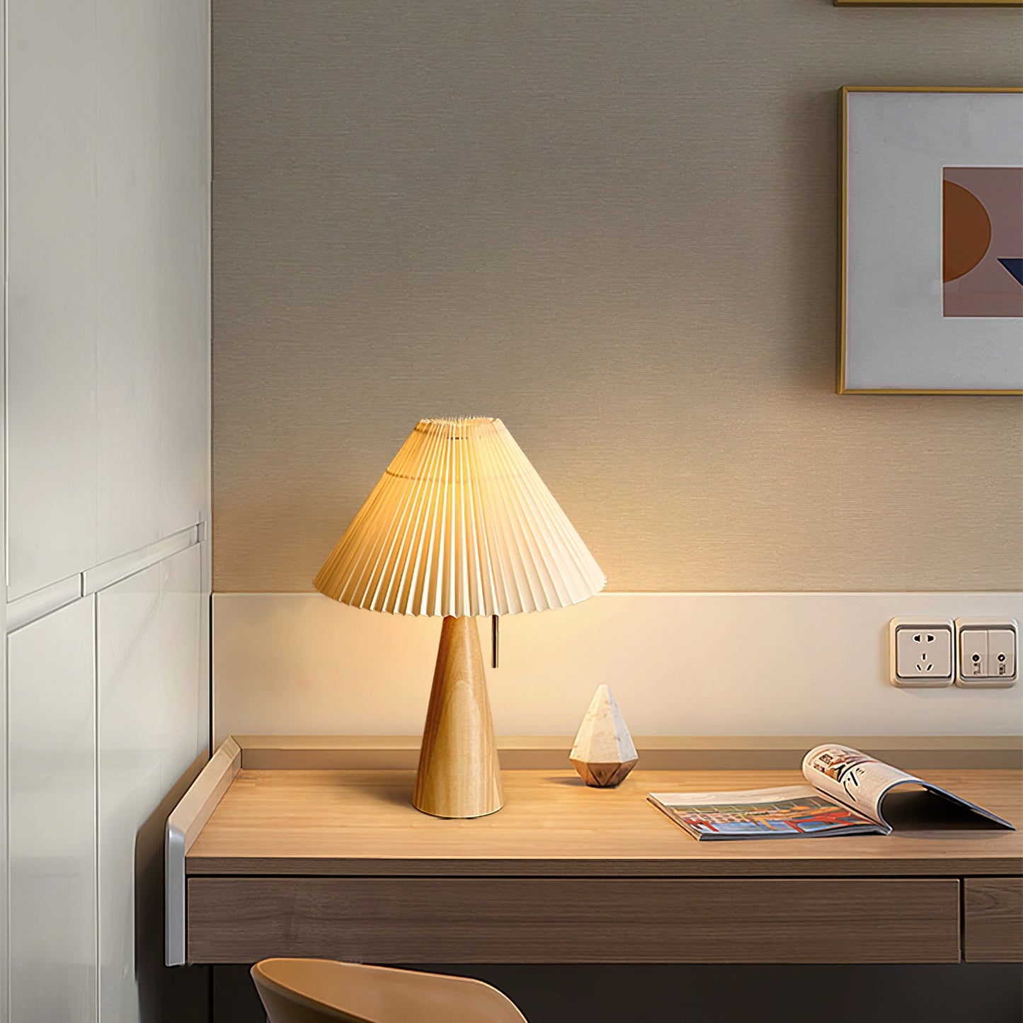 Stringer Tischlampe – Elegante Beleuchtung Mit Mid-Century Charme 8