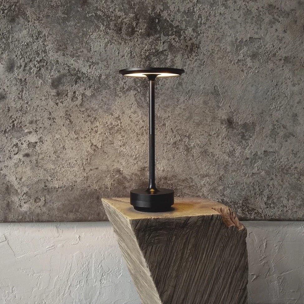 Tap-Retro Tischlampe – Kabelloses Design für Stilvolle Akzente 3