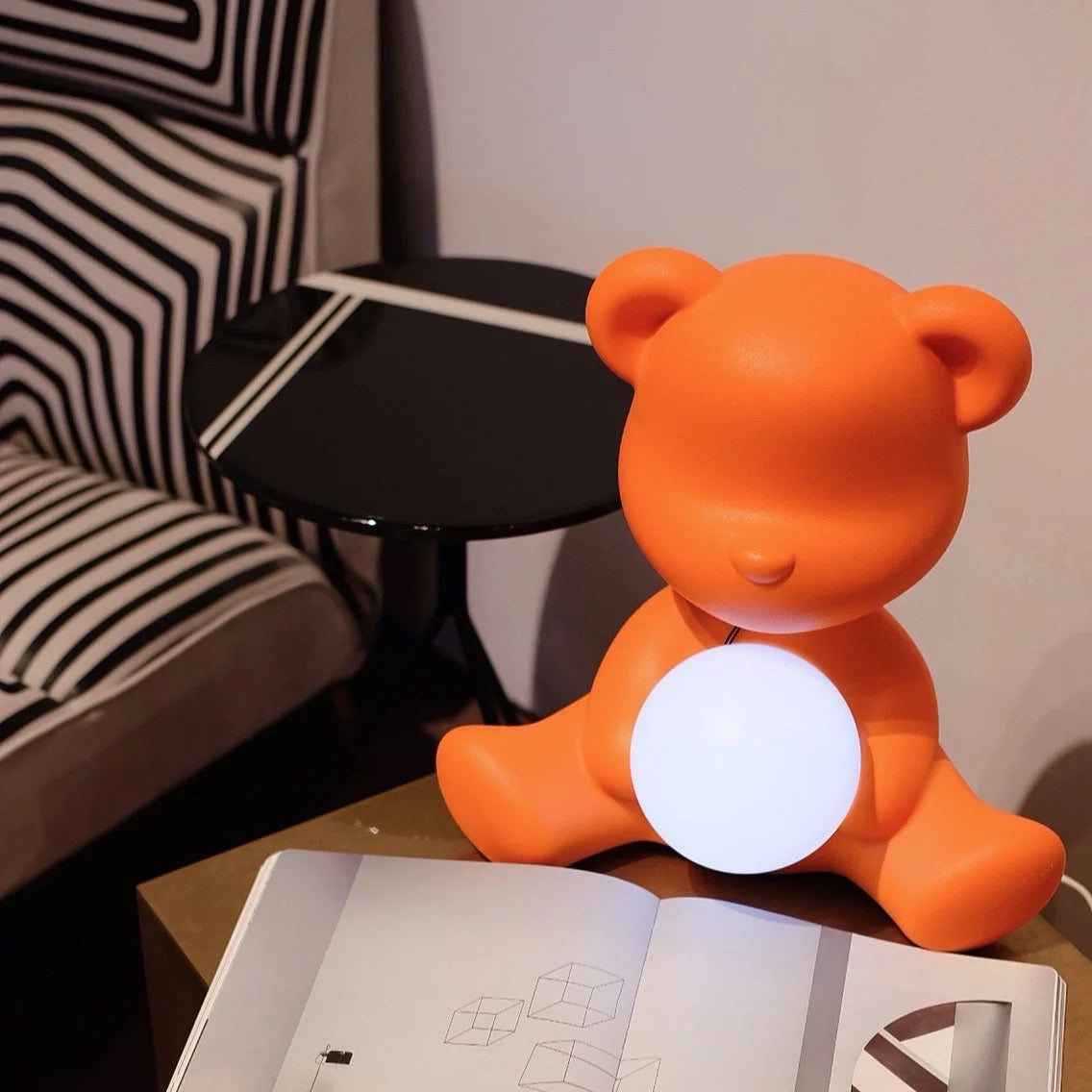 Teddy Tischlampe – Charmantes Design mit Sanfter Beleuchtung 4