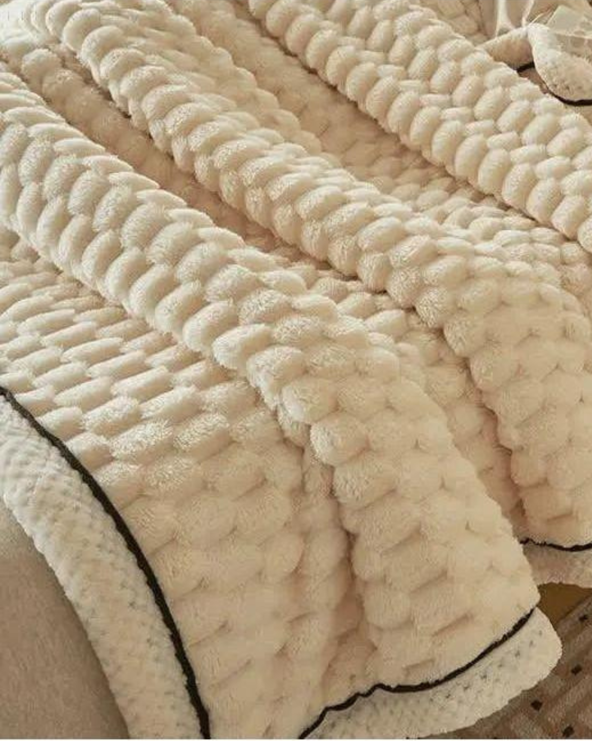 Tranquille Haven Plaid – Luxuriöse Eleganz Für Gemütliche Abende 4