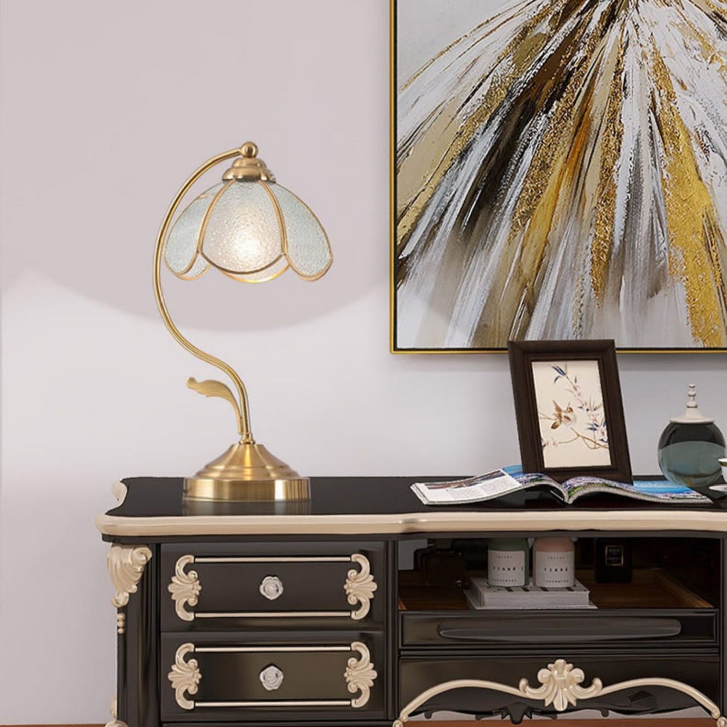 Vintage Tiffany Tischlampe – Stilvolles Blüten-Design für Gemütliche Abende 5