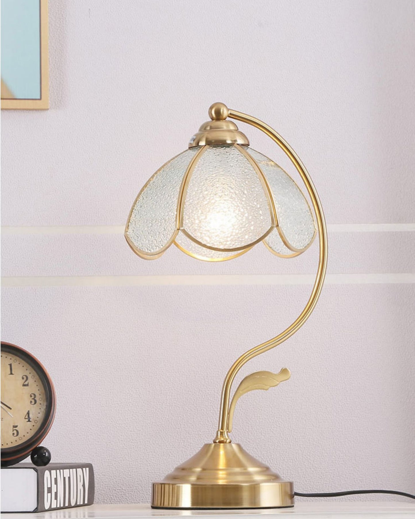 Vintage Tiffany Tischlampe – Stilvolles Blüten-Design für Gemütliche Abende 6
