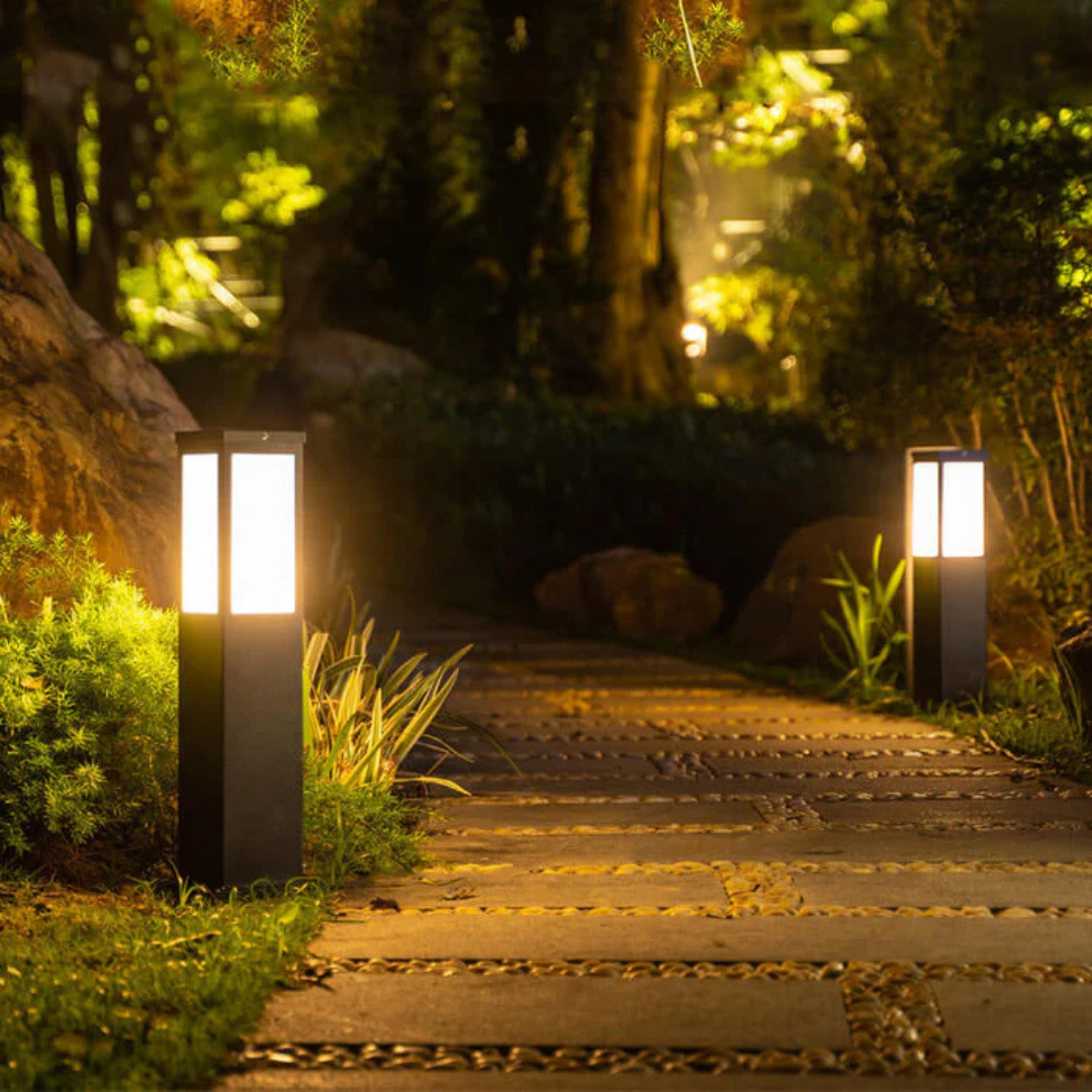 **Viora - Moderne Außenlampe mit Solarenergie** – **Energieeffiziente Beleuchtung für Ihren Garten** 0