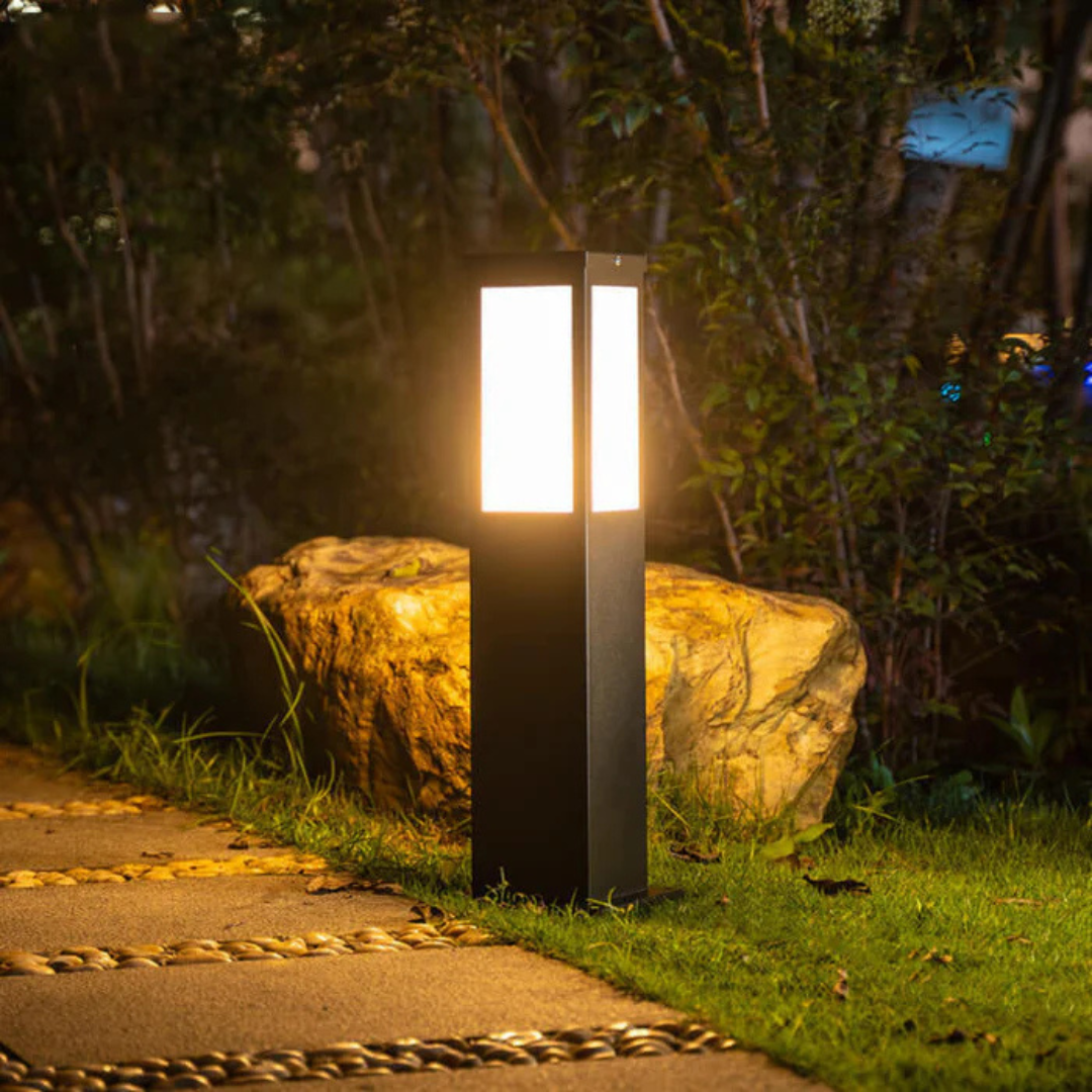 **Viora - Moderne Außenlampe mit Solarenergie** – **Energieeffiziente Beleuchtung für Ihren Garten** 2
