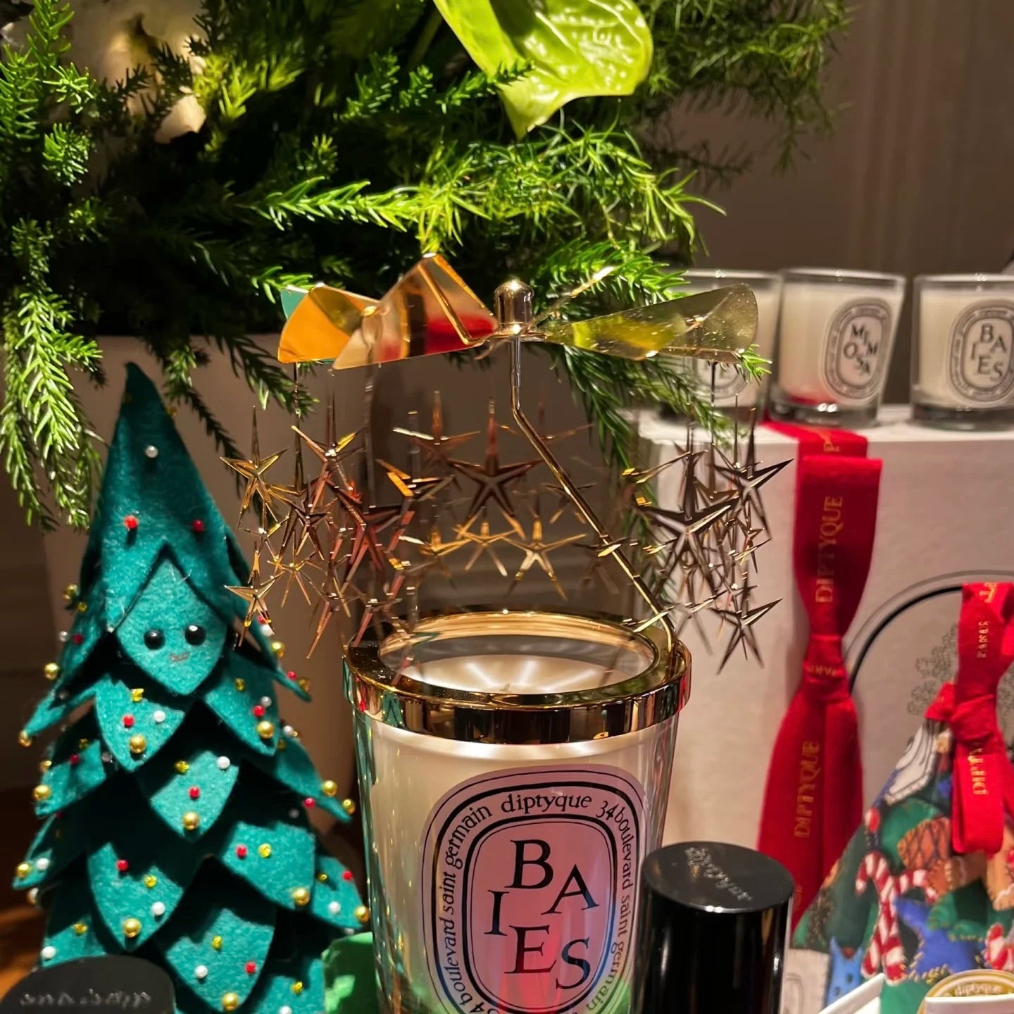 Weihnachtsbaumkarousel Duftkerze – Festlicher Duft Für Eine Besinnliche Stimmung 4