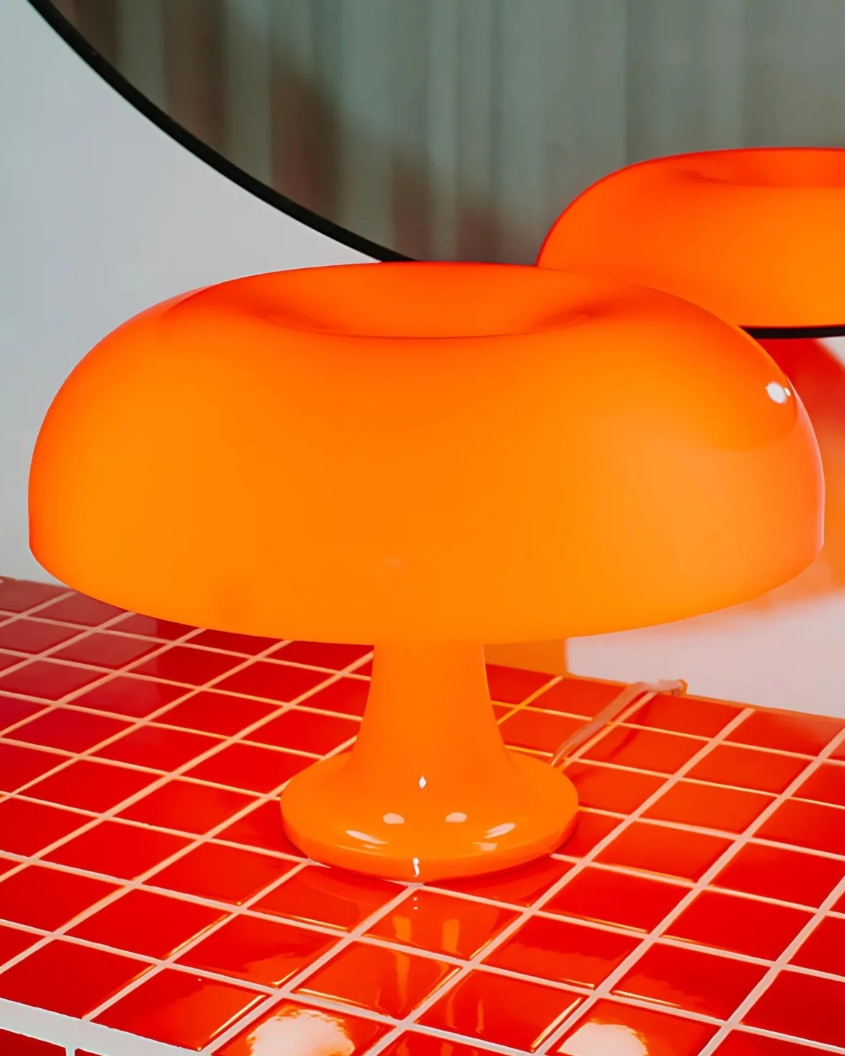 Tischlampe Retrokuppel – Fröhlicher Schein mit Sanfter Lichtstreuung