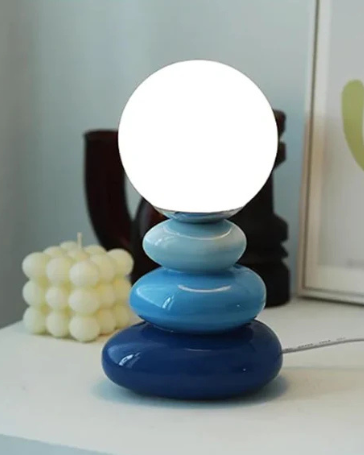 Moderne Tischlampe Steinblau – Stimmungsvolle Lichtkugel