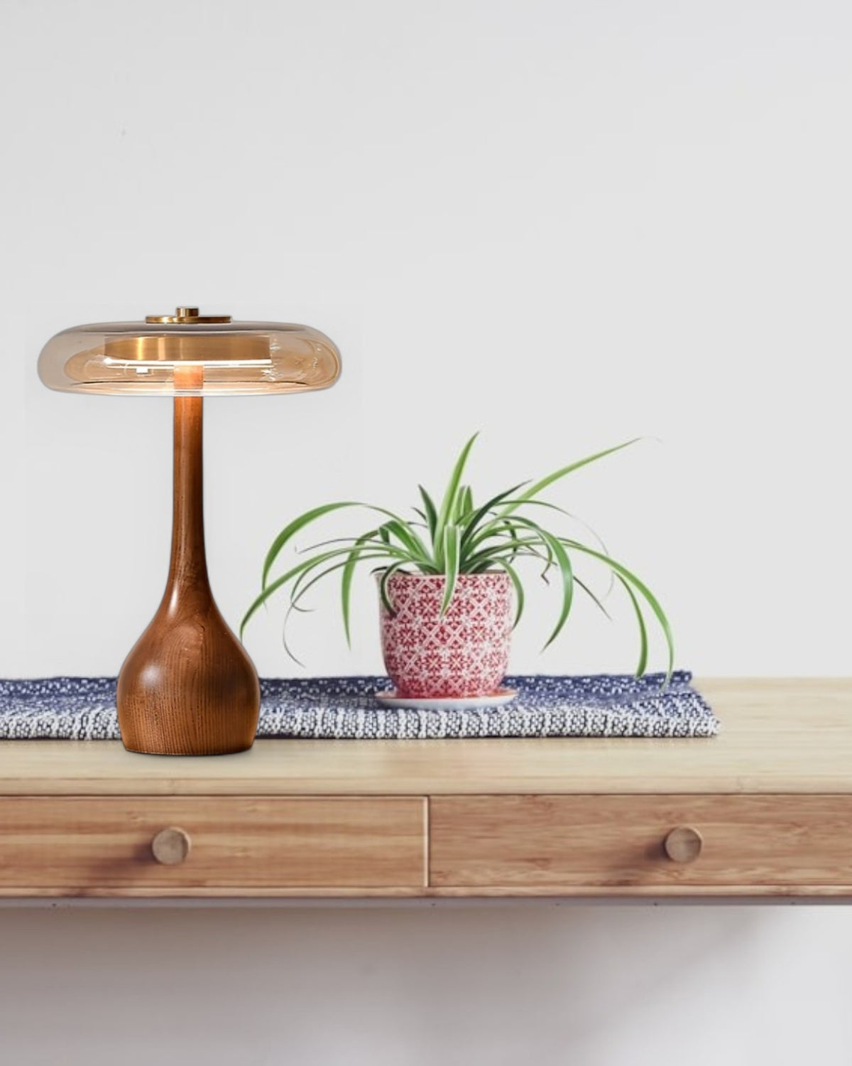Elegante Tischlampe Holzglas – Warme Lichtform